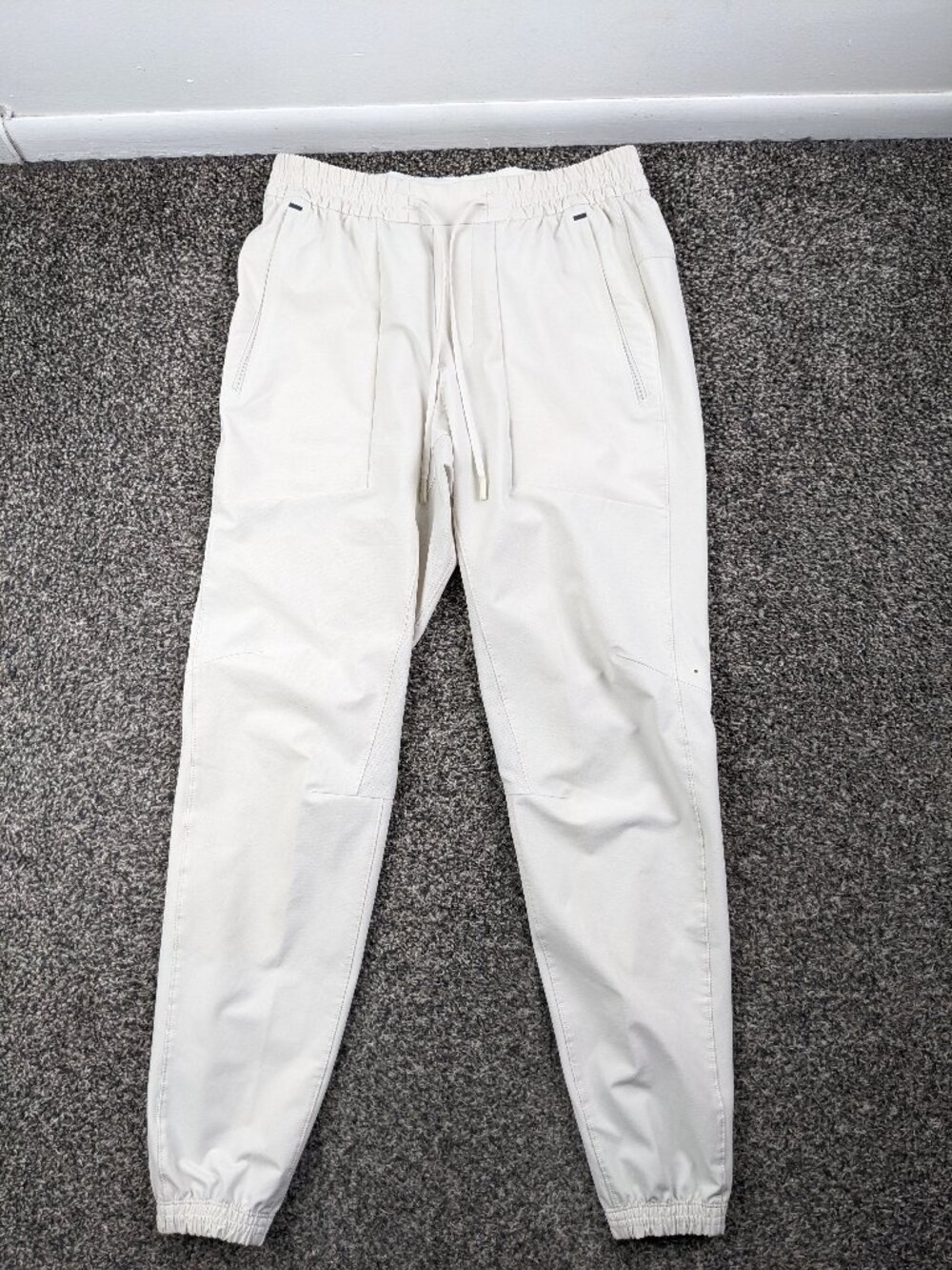 2022 Lululemon License To Train Jogger Pants Mens Small Bone Off White M5AEGS